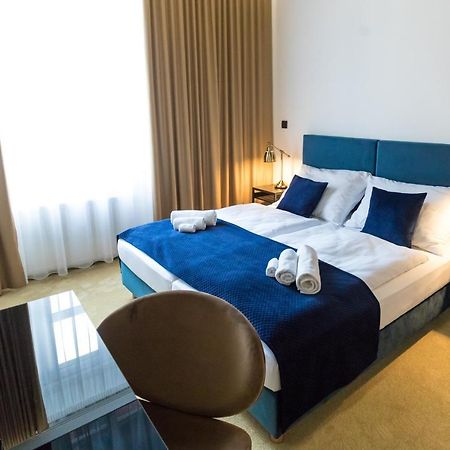 Apart Hotel Golden Apartments Košice Esterno foto